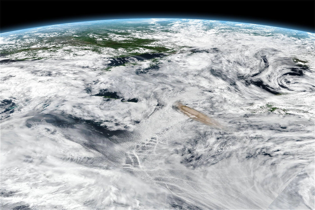 NASA Earth Observatory images by Joshua Stevens, using MODIS and VIIRS data from NASA EOSDIS/LANCE and GIBS/Worldview and the Suomi National Polar-orbiting Partnership. Astronaut photograph ISS059-E-119250 was acquired on June 22, 2019, with a Nikon D5 digital camera and is provided by the ISS Crew Earth Observations Facility and the Earth Science and Remote Sensing Unit, Johnson Space Center.